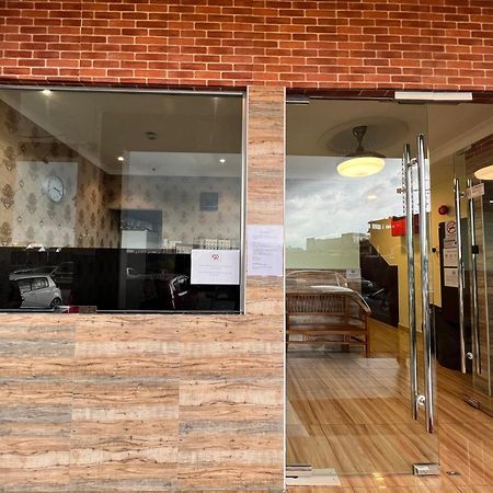 I Go Inn Bandar Saujana Putra Zewnętrze zdjęcie